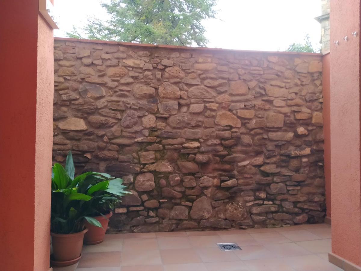 Apartament Duplex D'Una Habitacio Borreda Bagian luar foto